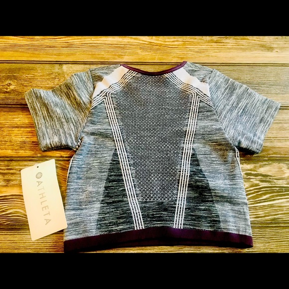 NWT Athleta impact crop Tee XS Certified B - Picture 6 of 6